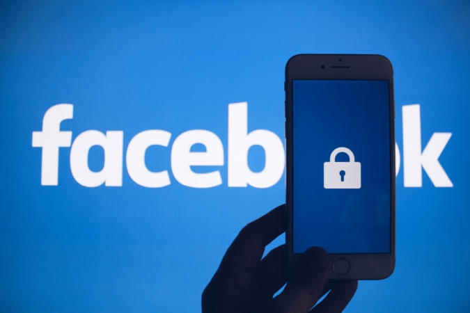 Here's Why We Never Experienced Facebook's "Common Ground" Feature Here's Why We Never Experienced Facebook's "Common Ground" Feature