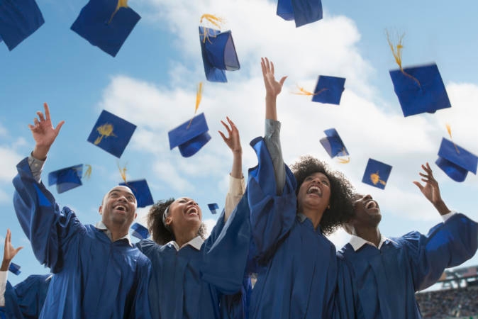 How Your School’s Alumni Network Can Help You Jumpstart Your Career
