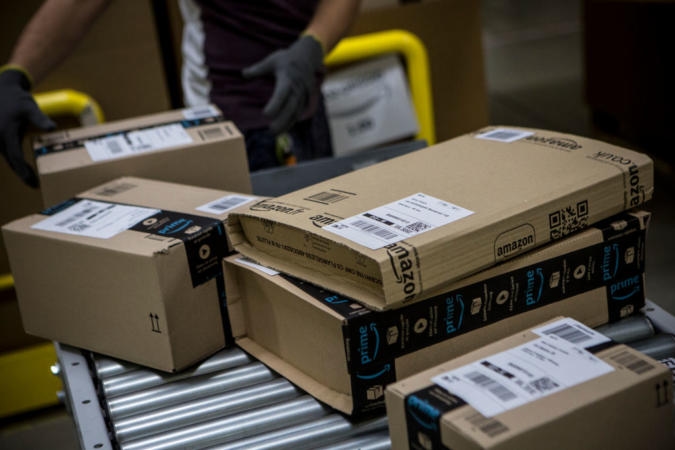 Amazon to Hire 100,000 New Workers to Meet Coronavirus Demand