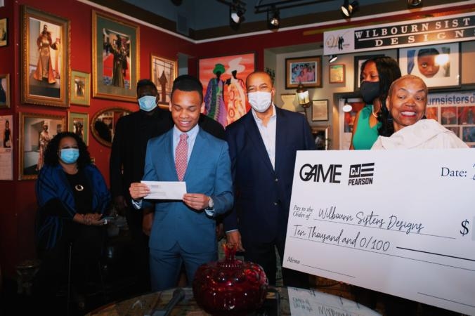 This 17-Year-Old Founder Raised $160K to Aid Black-Owned Businesses Impacted By Riots This 17-Year-Old Founder Raised $160K to Aid Black-Owned Businesses Impacted By Riots