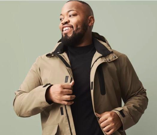 This Illustrator Worked With Ivy Park, Nike & More. Now, He’s Making Room For More Black Creatives