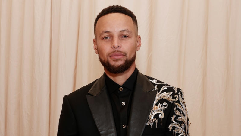 Rare Autographed Stephen Curry Rookie Card Expected To Fetch For Over $500K In Auction