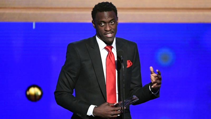Raptors' Pascal Siakam Gives Back To Toronto Youth With $25K & Sneakers