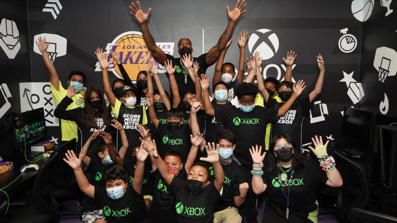 Dwight Howard, Los Angeles Lakers, Xbox Open A State-Of-The-Art Gaming Lab Inspiring Kids To Dream Big Dwight Howard, Los Angeles Lakers, Xbox Open A State-Of-The-Art Gaming Lab Inspiring Kids To Dream Big