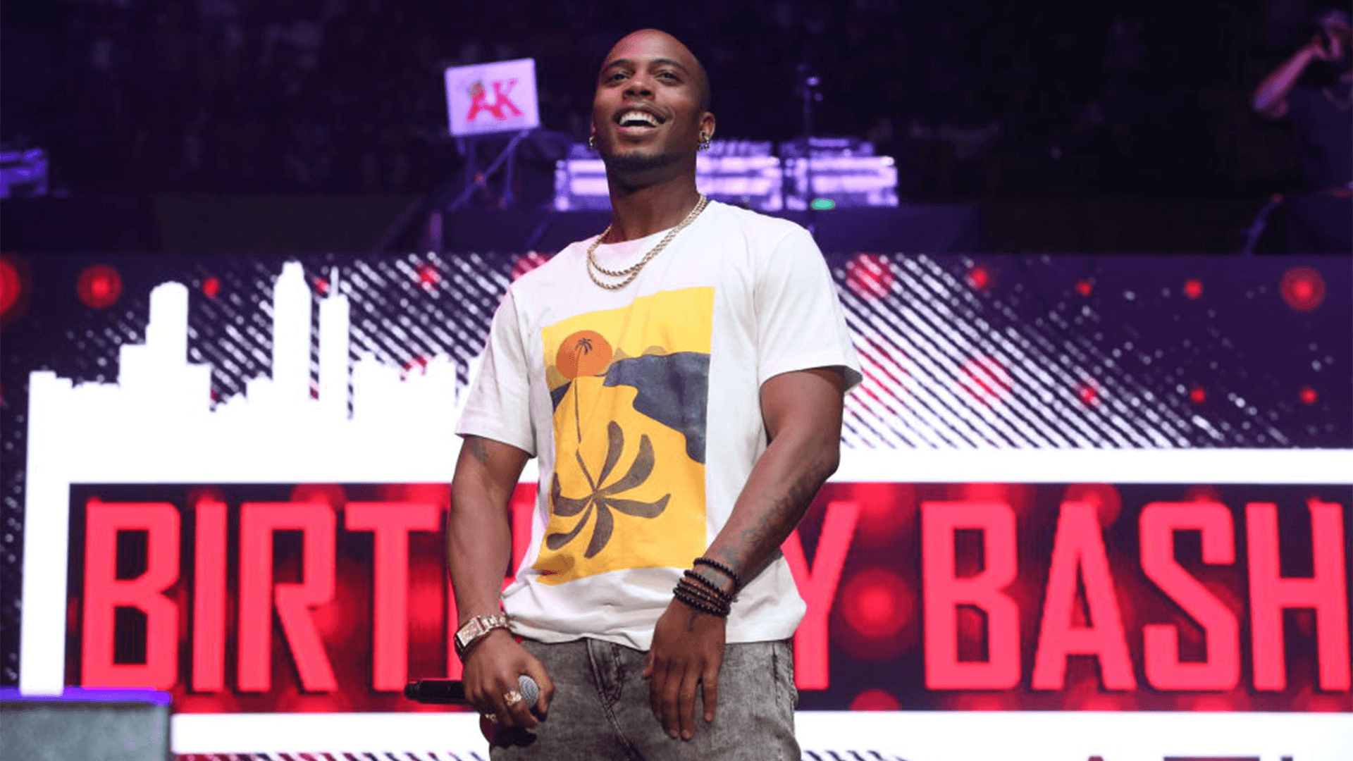 'Nothin' On You' Artist B.o.B Reportedly Wrapped Up In Lawsuit Over $3M In Unpaid Royalties 'Nothin' On You' Artist B.o.B Reportedly Wrapped Up In Lawsuit Over $3M In Unpaid Royalties