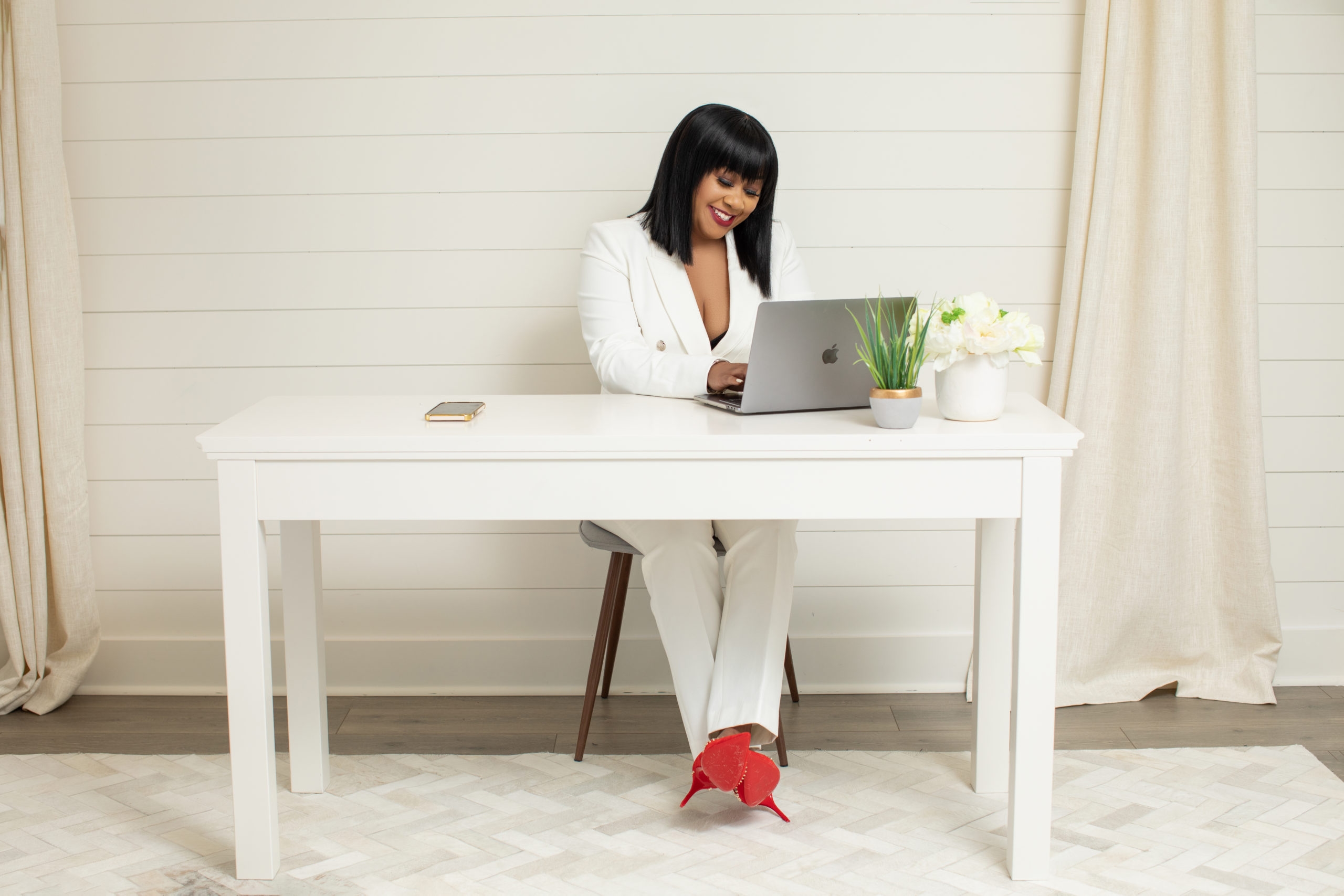 This Entrepreneur Is Defying The Odds With Her Million-Dollar Trucking Business And Mentoring Other Women To Follow Suit This Entrepreneur Is Defying The Odds With Her Million-Dollar Trucking Business And Mentoring Other Women To Follow Suit