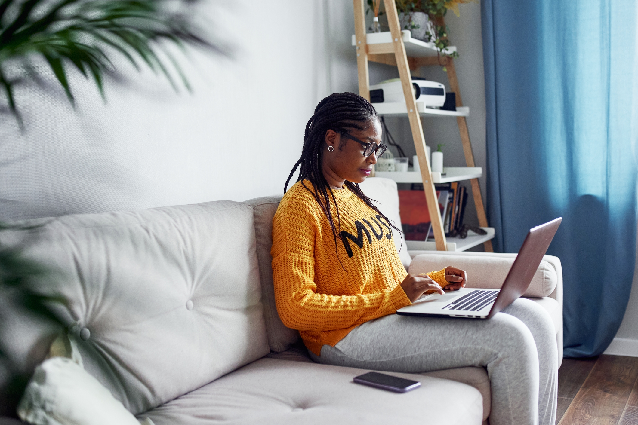 Are Companies Intentionally Posting Low Salary Ranges To Prevent New Hires From 'Asking For Too Much?'