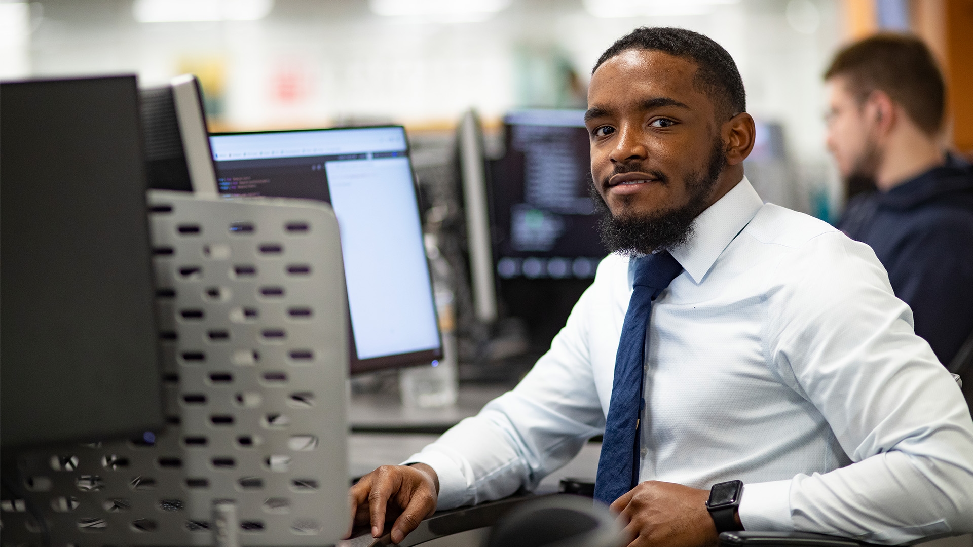 This Software Engineer Went From Making A $25 Hourly Wage To A $158K Salary
