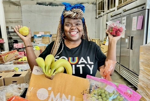 Gwenna Hunter Becomes The First Black Woman To Create A Vegan Food Bank In Los Angeles