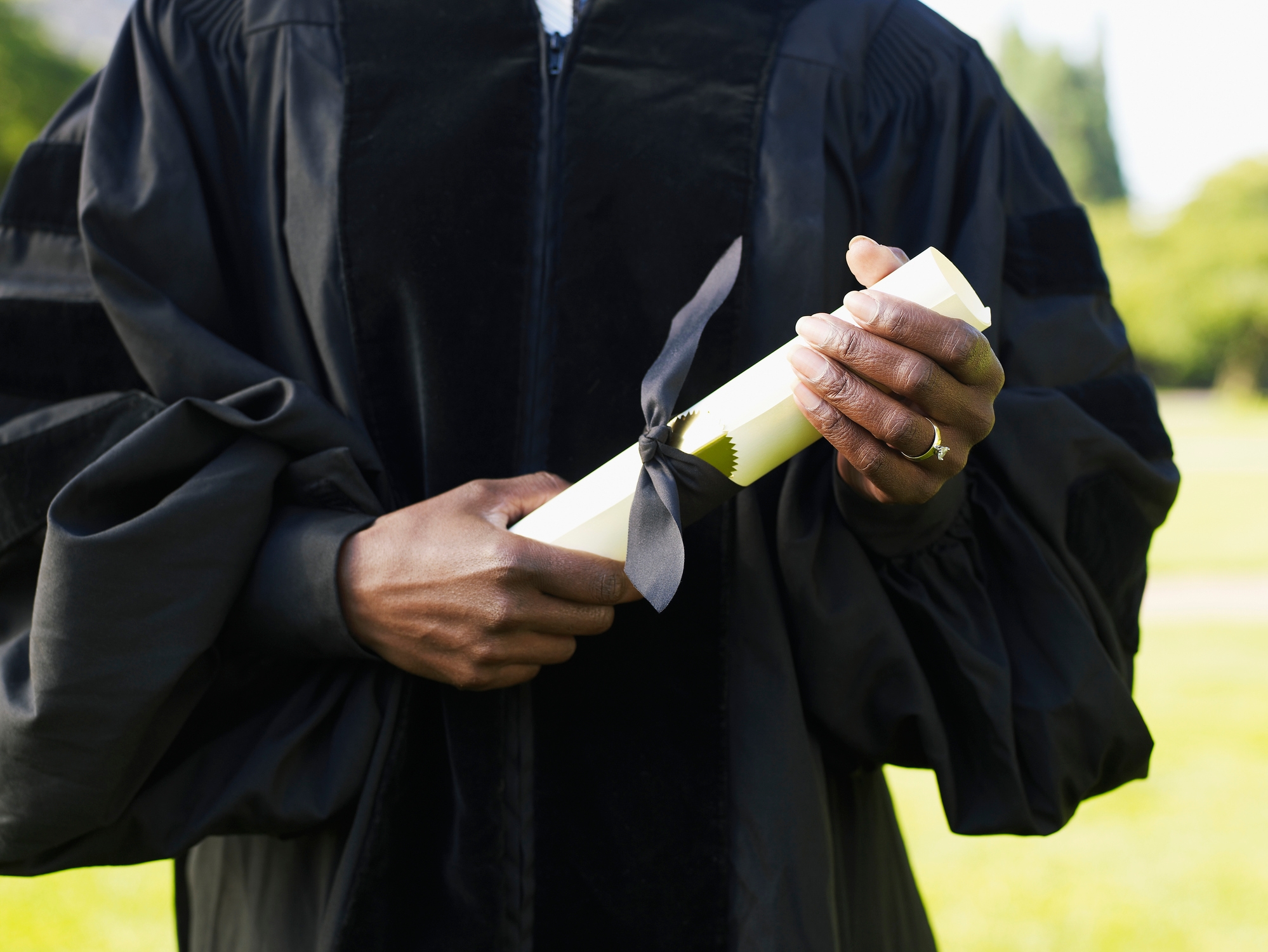 Jean Tchinda Moved To The U.S. 5 Years Ago Without Knowing English — Now, He's Earned An Electrical Engineering Degree At Age 48