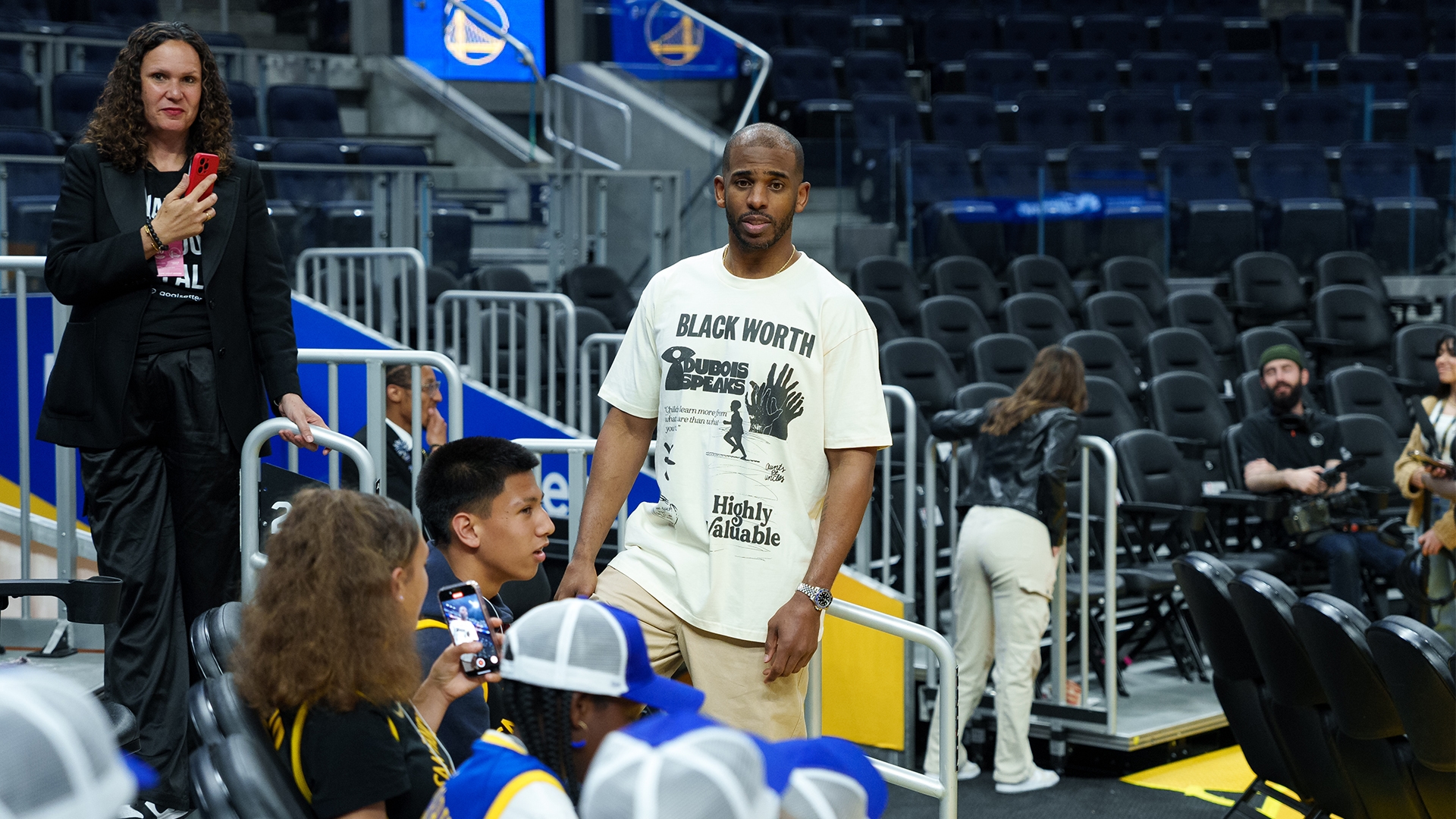 Chris Paul Partners With Black-Woman-Owned Fintech Company To Create Savings Accounts For 1,400 Oakland Middle-School Students Chris Paul Partners With Black-Woman-Owned Fintech Company To Create Savings Accounts For 1,400 Oakland Middle-School Students