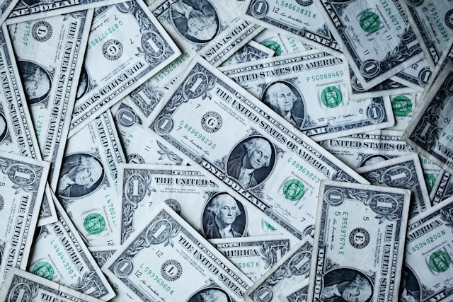 How To Make Your Money Work For You in 2025 - A Complete Guide How To Make Your Money Work For You in 2025 - A Complete Guide