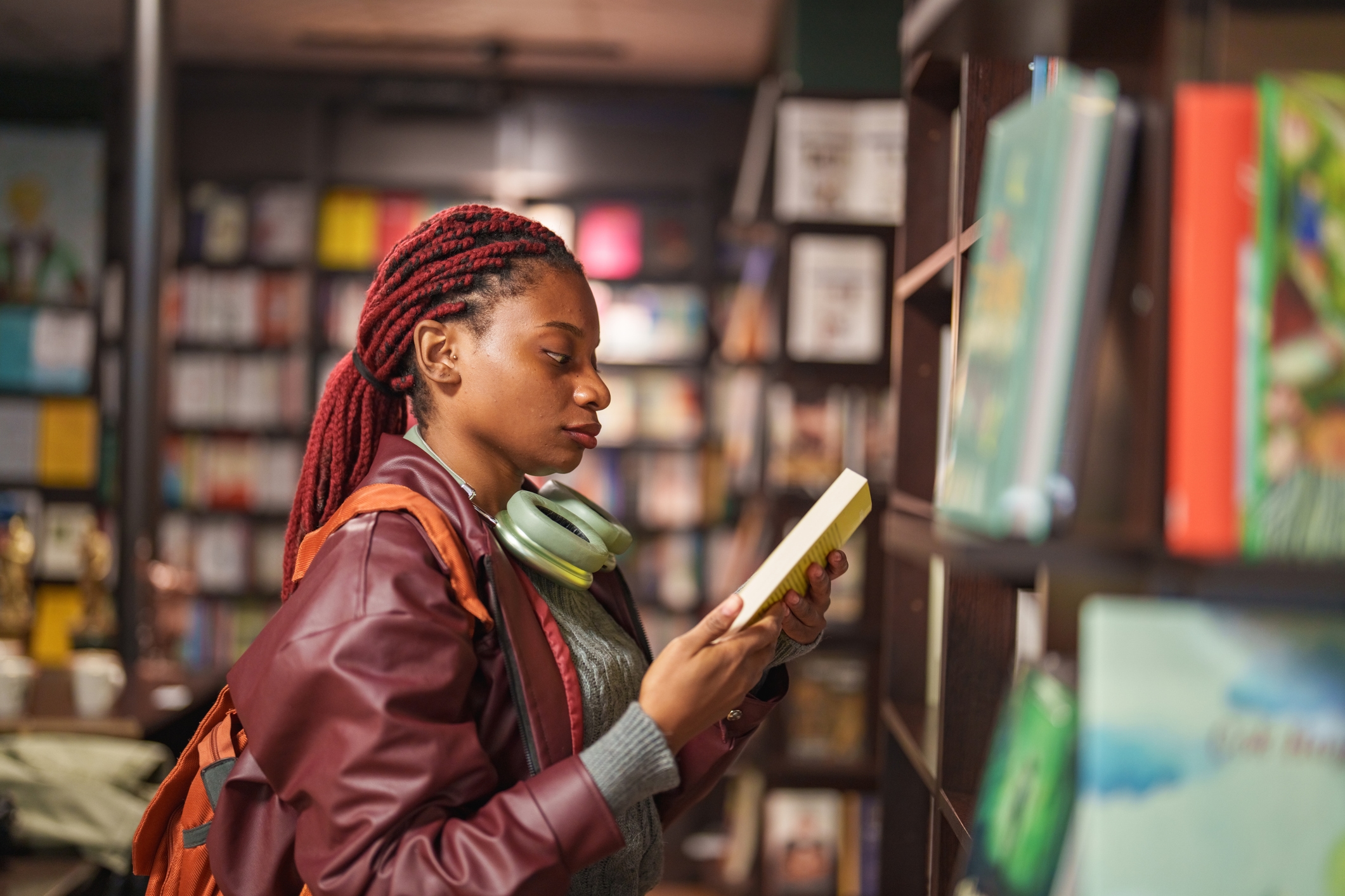 Gen Z Students Are Struggling To Read Single Sentences And It Could Harm Their Futures, Professors Warn