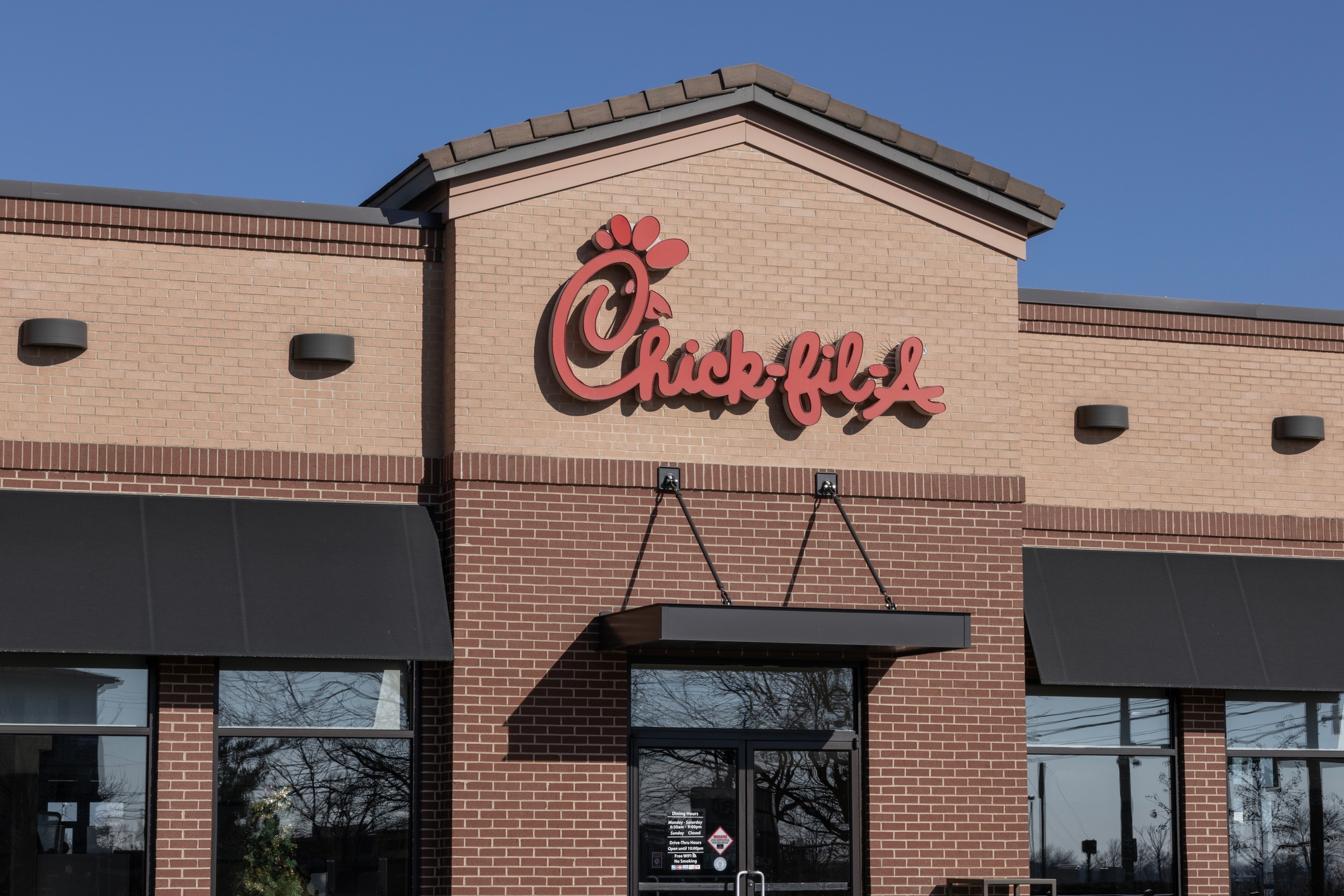 Entrepreneur Marcel Smith Becomes Chick-Fil-A Owner-Operator In Michigan — 'Opening A Restaurant So Close To Where I Grew Up Is A Full-Circle Moment' Entrepreneur Marcel Smith Becomes Chick-Fil-A Owner-Operator In Michigan — 'Opening A Restaurant So Close To Where I Grew Up Is A Full-Circle Moment'
