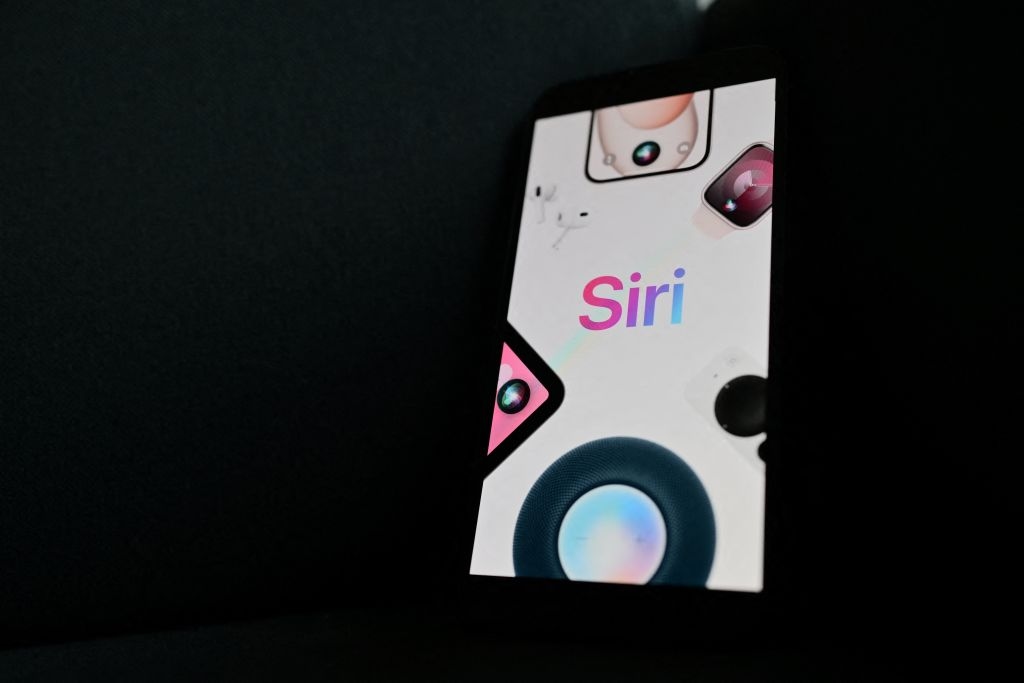 Images of Apple's New Siri Have Been Leaked — Will It Rival ChatGPT Soon?