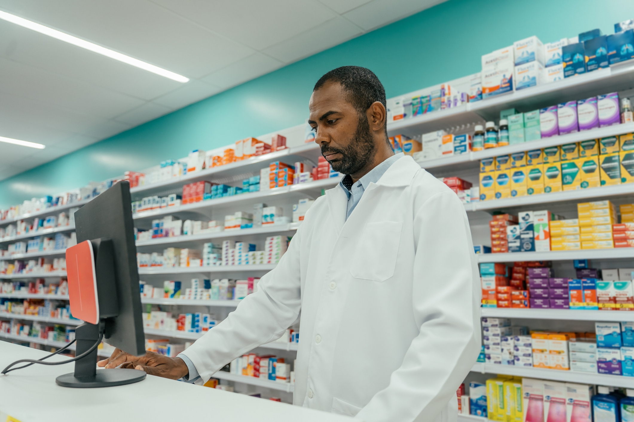 New Program Aims To Reduce Pharmacy Deserts In Nearly 80 Chicago Neighborhoods