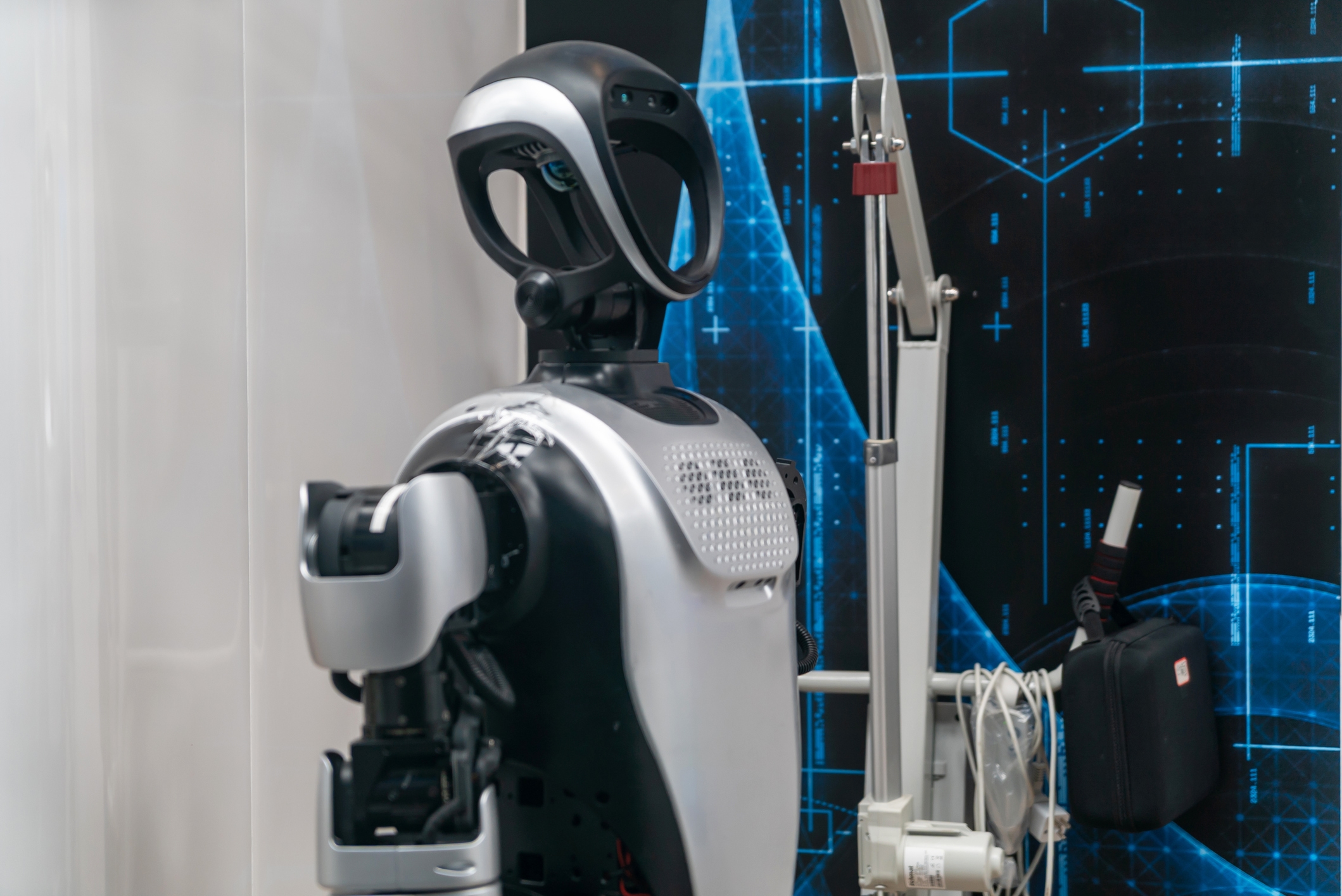 Teleoperated Humanoid Robots Successfully Perform 2 Surgeries For The First Time Ever Teleoperated Humanoid Robots Successfully Perform 2 Surgeries For The First Time Ever