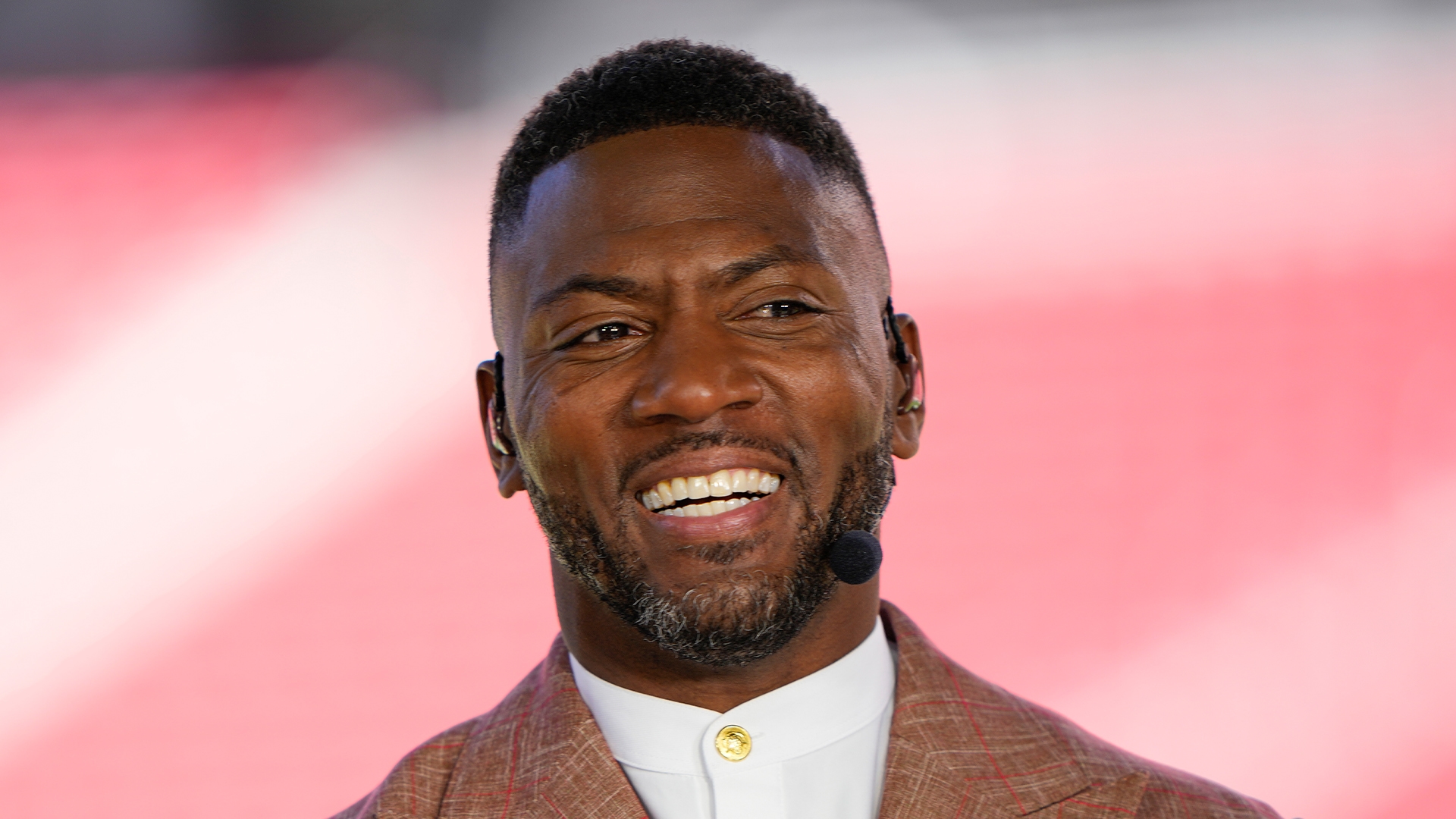 Ryan Clark's Pivot25 Productions Receives Investment From Former Starbucks CEO