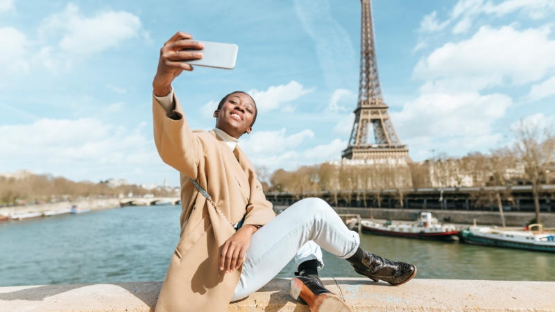 Instagram's Latest Feature Allows Creators With Over 10K Followers To Get Paid While On Live Instagram's Latest Feature Allows Creators With Over 10K Followers To Get Paid While On Live