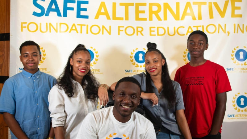 Foot Locker & LISC Team Up To Distribute $1.26M In Grants To BIPOC-Led Nonprofits Foot Locker & LISC Team Up To Distribute $1.26M In Grants To BIPOC-Led Nonprofits