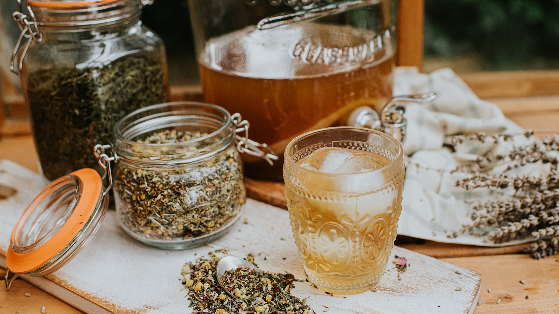 Sherry Waters Opened A Herbal Tea Lounge After Noticing People Around Her Felt Depleted — Now, She's Opening A Second Location Sherry Waters Opened A Herbal Tea Lounge After Noticing People Around Her Felt Depleted — Now, She's Opening A Second Location