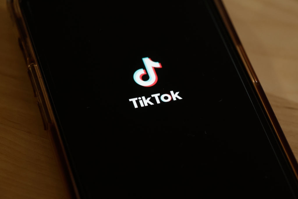 TikTok Adds Voice Notes And Media Sharing to DMs — Here’s What You Can Do Now TikTok Adds Voice Notes And Media Sharing to DMs — Here’s What You Can Do Now